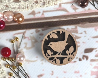 Magnetischer Nadelmagnet aus Holz: Vogel-Design, Handarbeit