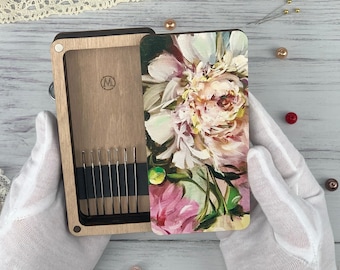 Wooden Magnetic Needle Holder: Sewing Craft Organizer