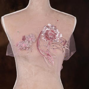 Apliques de flores tridimensionales con lentejuelas de color rosa malva para danza lírica, ballet, vestidos de ilusión y disfraces GLT2557Ared2