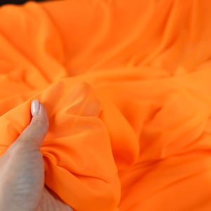Orange Polyester Chiffon Stoff: Soft Matte Drape, lose Ware