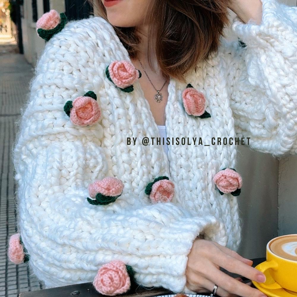 トップス Rose flower motif cardigan pink Leilayca Pink Roses Cardigan , Chunky Cropped Cardigan for