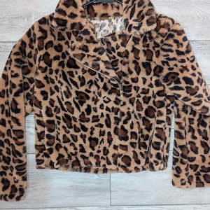 faux leopard furr jacket
