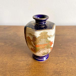 Antique Japanese Satsuma Miniature Cobalt Vase, Meiji-Taisho Era, Hexagon Shape, signed 白山 Hakusan, Hand-Painted Pagoda, 3.5&quot;, Early 20th C.