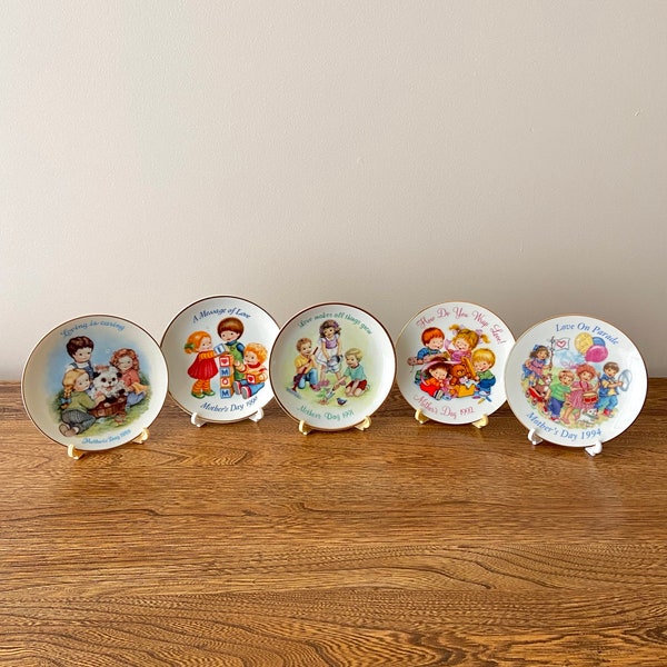 Vintage Avon 1989, 1990, 1991, 1992, 1994 Miniature Mother's Day Plates, with Easel and original box, Made in Japan