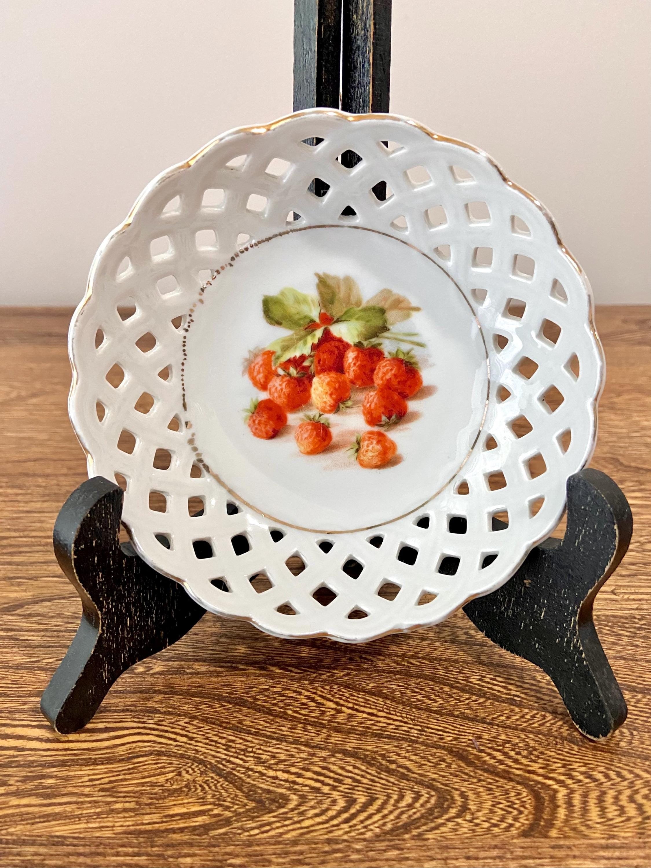 Vintage Bavaria Hand Painted Strawberry Bowl, 1930s Basket Weave Design, 5" Fruit Bowl, German Porcelain Berry Dish, Made in Germany