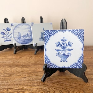 Vintage Dutch Delft Blue and White Tile Vase with Flowers - Tulips & Wan Li Motifs, Westraven Holland, Antique Netherland Gift, 13 cm (5&quot;)
