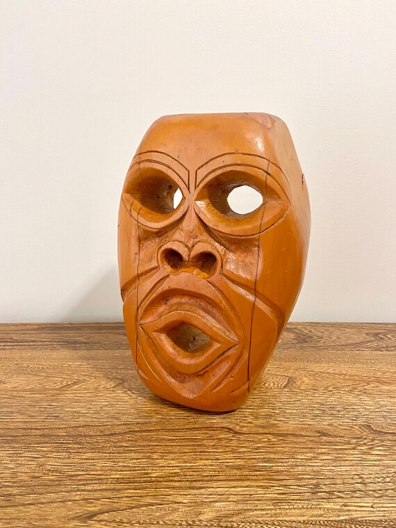 Kwakiutl Mask Oscar Ozzie Matilpi 木製 マスク Vintage Kwakiutl Mask by E. G. Barton, Hand-carved Wood Pacific