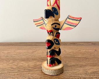 Vintage Hand-Carved Ojibwa Totem Pole, Indigenous Canadian Art, Painted Wooden Totem 6.5" Tall, Canada Crafts