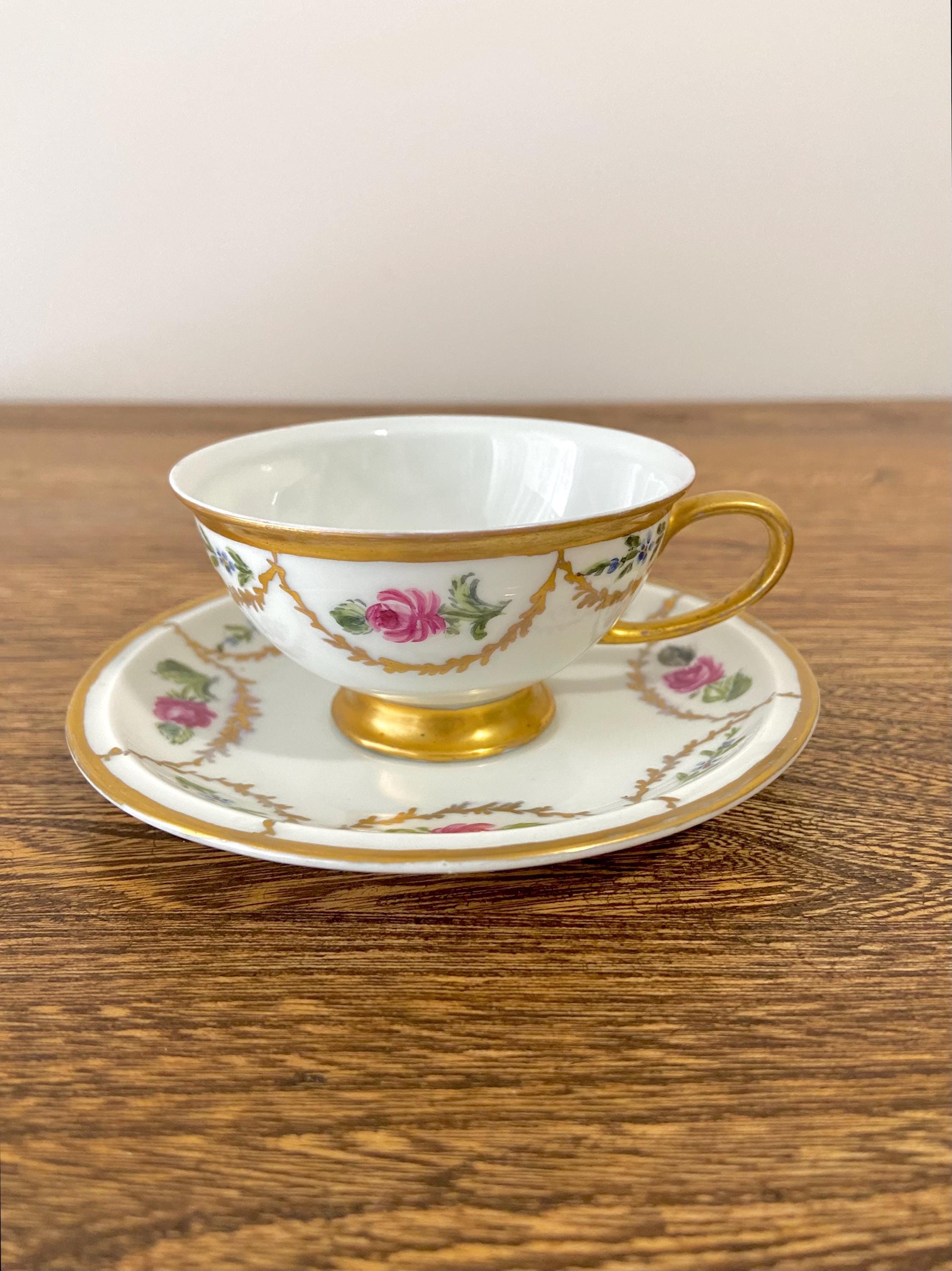 A 80 pieces porcelain Rosenthal Maria / Classic Rose Collection dinner service