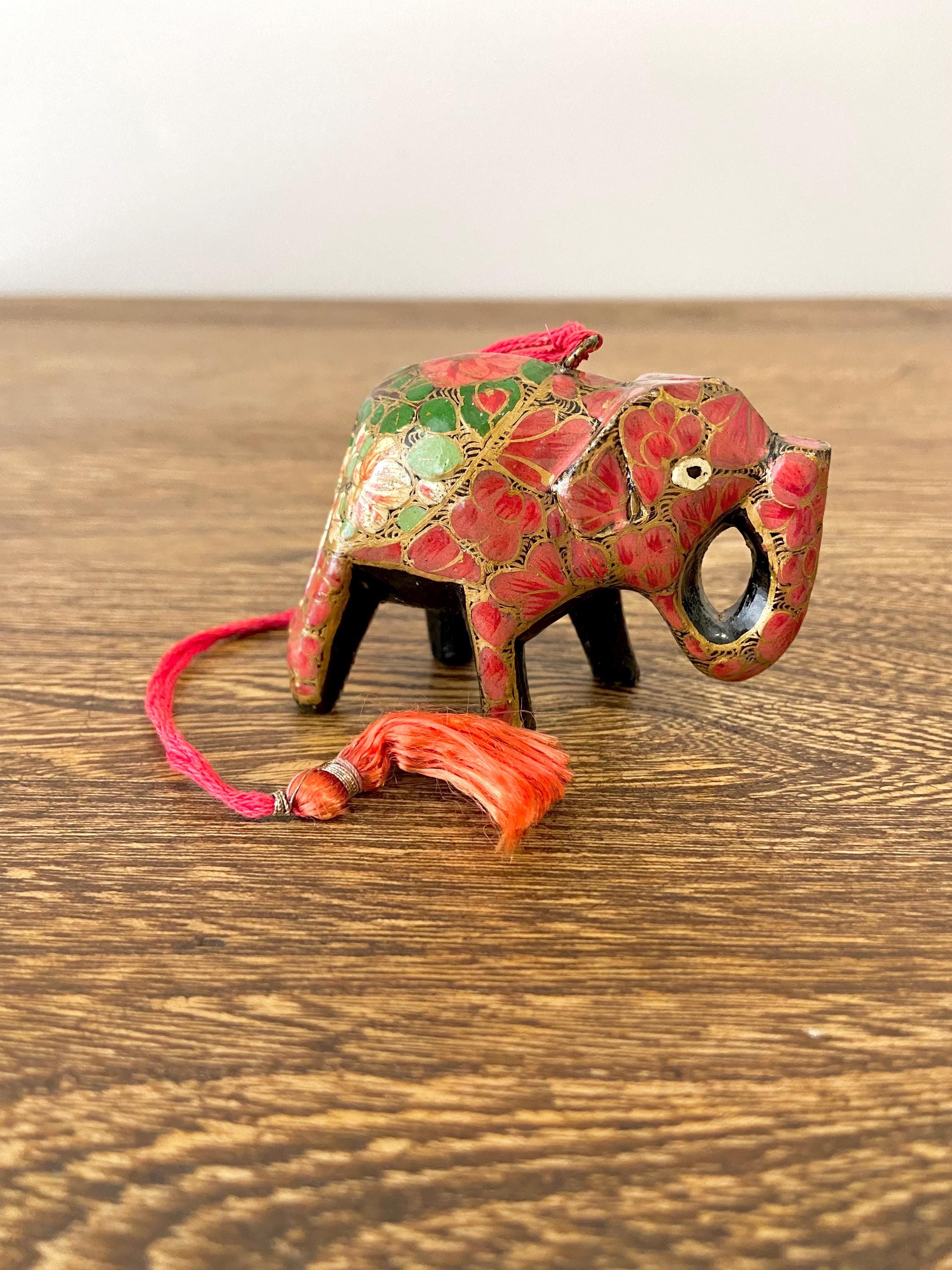 ヴィンテージインド象の置物、アンティークスタイルのカシミール紙