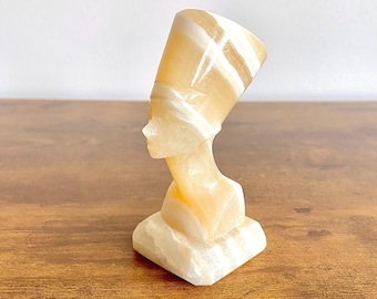 Vintage Hand-Carved Onyx Stone Egyptian Nefertiti Bust, Small Mid-Century Egyptian Onyx Head Sculpture