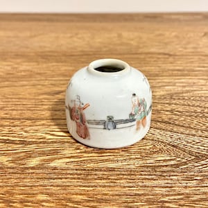Antique Chinese Famille Rose Brush Washer - Tongzhi Period Porcelain with Wax Export Seal, Tiny Cultural Relic, Qing Dynasty
