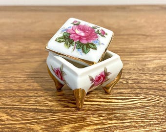 米国　Vintage Floral Design Lucite Ring Box 米国 Vintage Floral Design Lucite Ring Box 米国 Vintage
