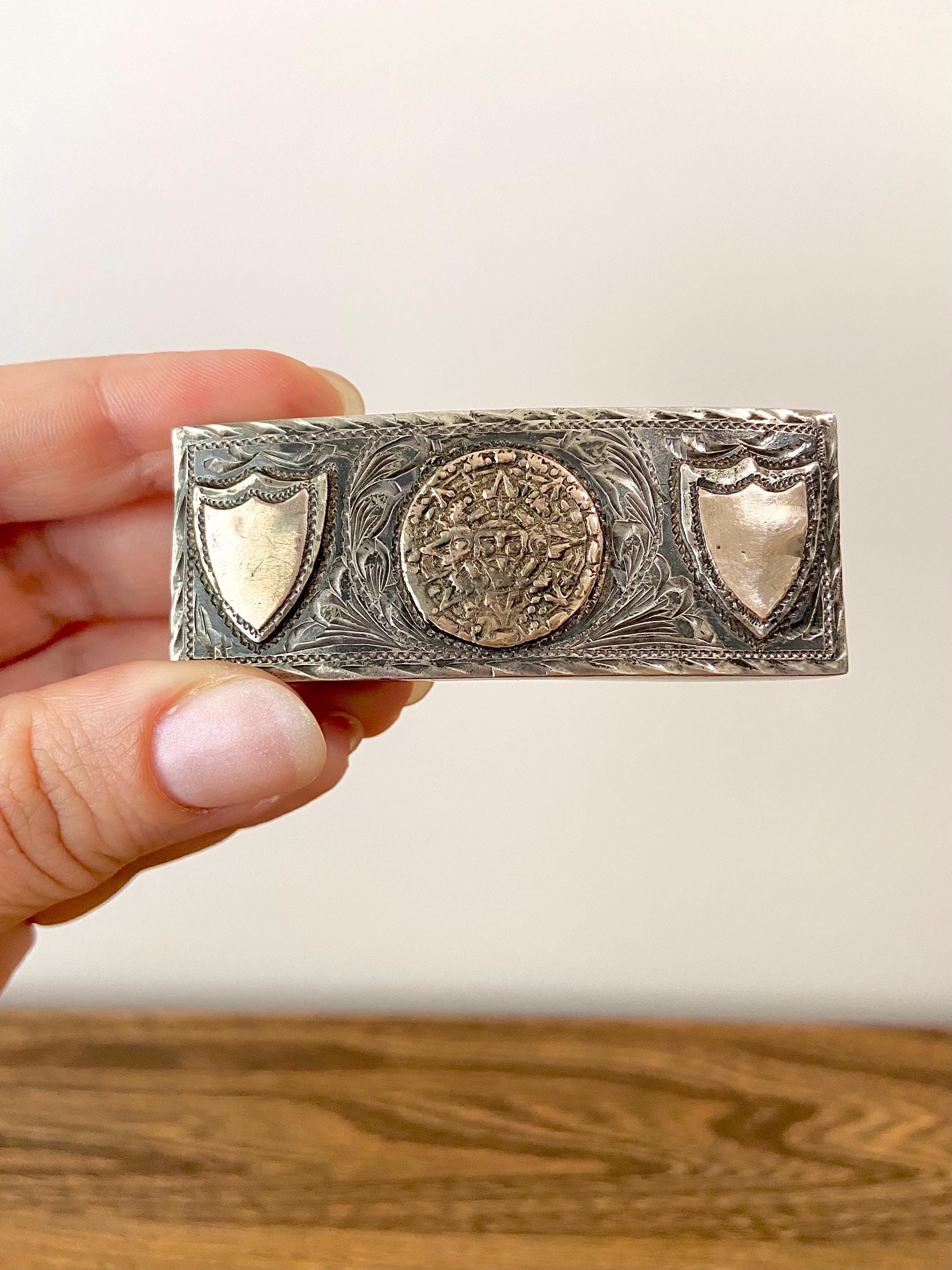 アクセサリー OLD Mexican Jewelry - Belt Type - Vintage Mexican .925 Sterling Silver Belt Buckle With Shields