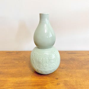 日本の青磁花瓶：ひょうたん型の陶器、ひび割れ釉 - Etsy 日本