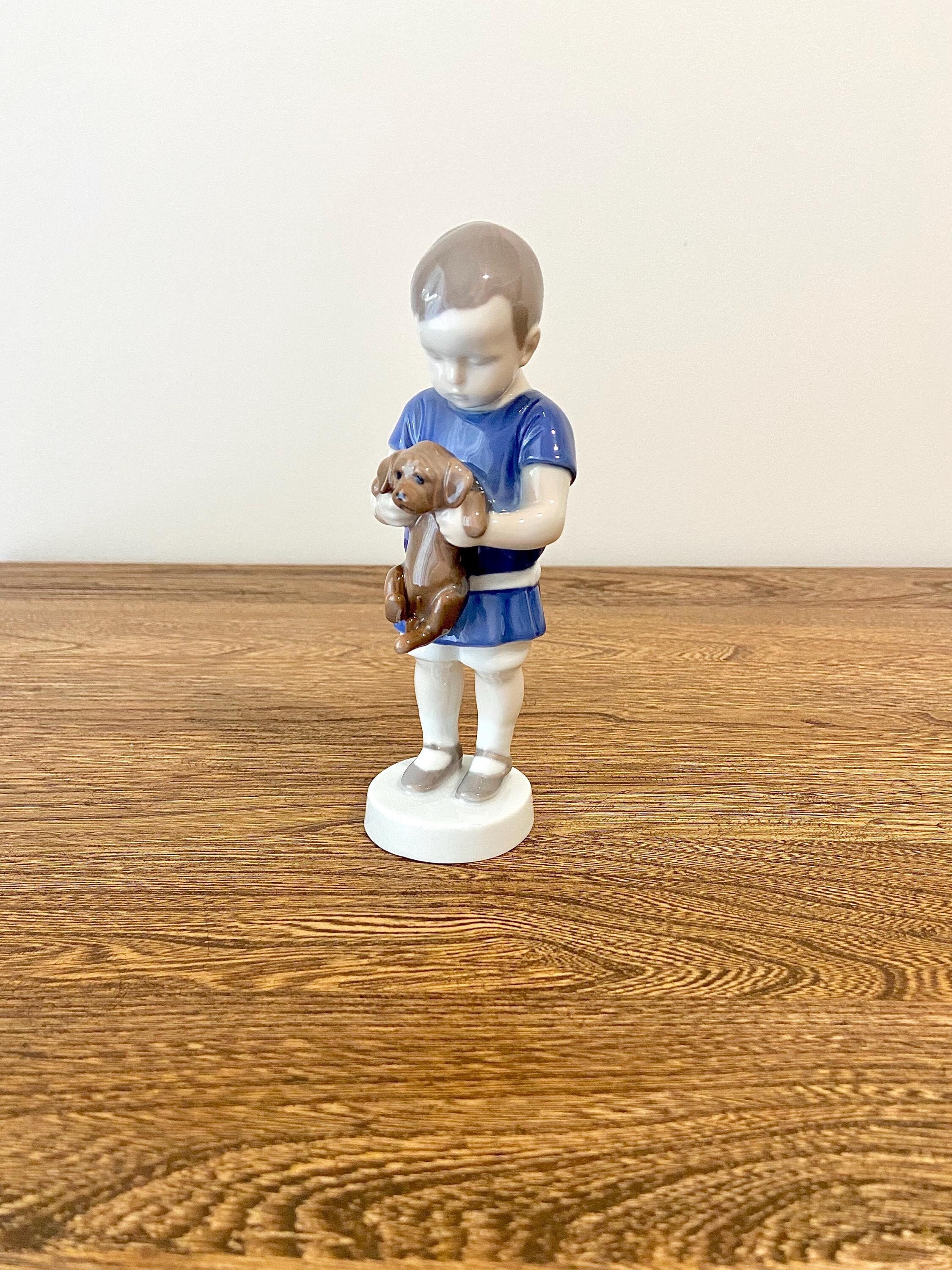 ヴィンテージ B&G ロイヤルコペンハーゲン 子犬を抱く少年 磁器