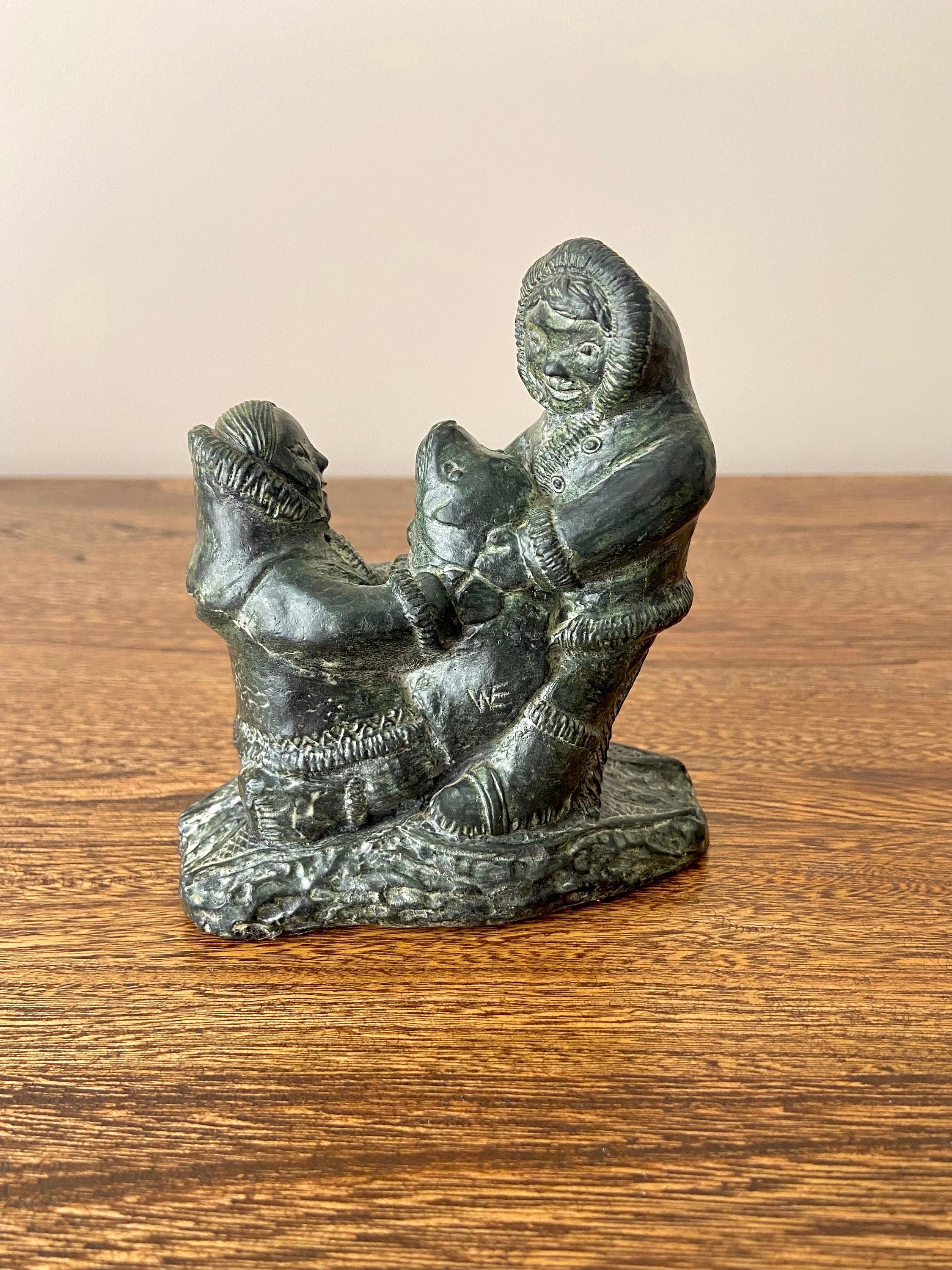 soap stone sculpture | ヴィンテージ オブジェ Vintage A Wolf Original Soapstone Carving, Signed WE, Inuit Couple