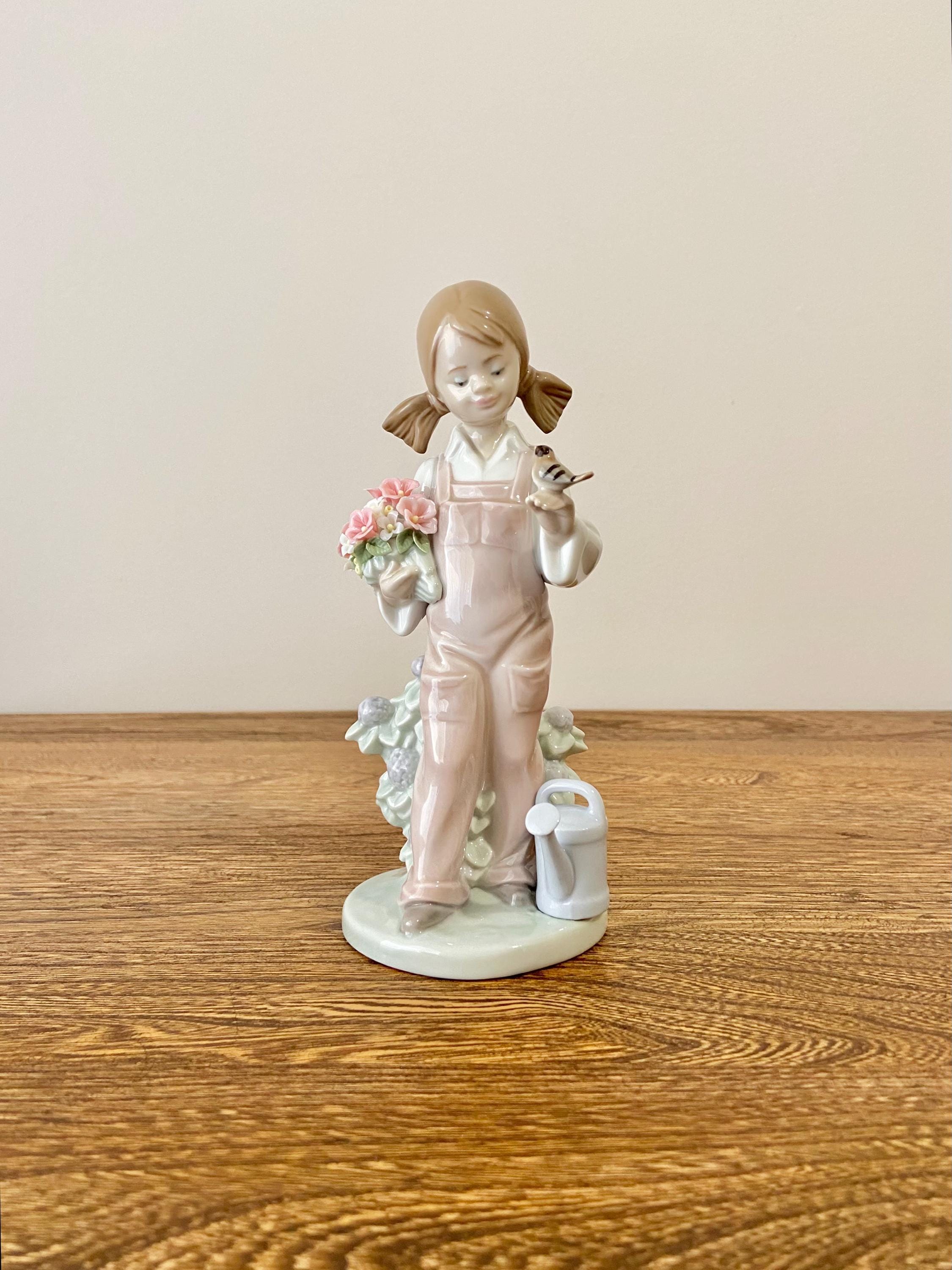 Vintage Lladro Girl With Bird & Flowers #5217 Spring, 7” Porcelain