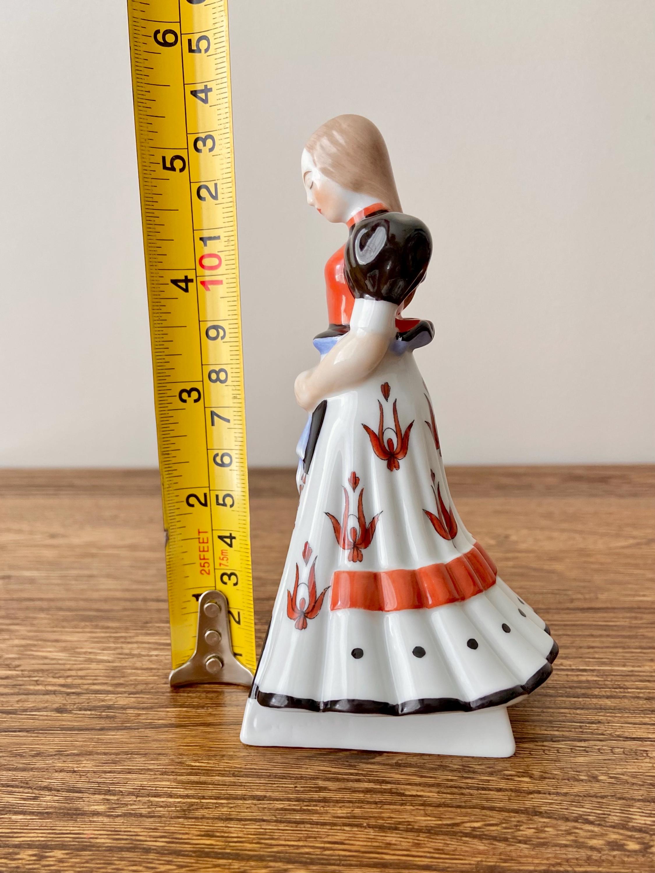Vintage Herend Hungary Wedding Party Figurine 5404, Hungarian