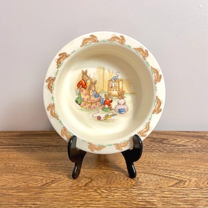 Vintage Royal Doulton Bunnykins Television Time Cereal Bowl - 6.25" Diameter, English Fine Bone China, Child's dish, Watching TV (1976-1987)
