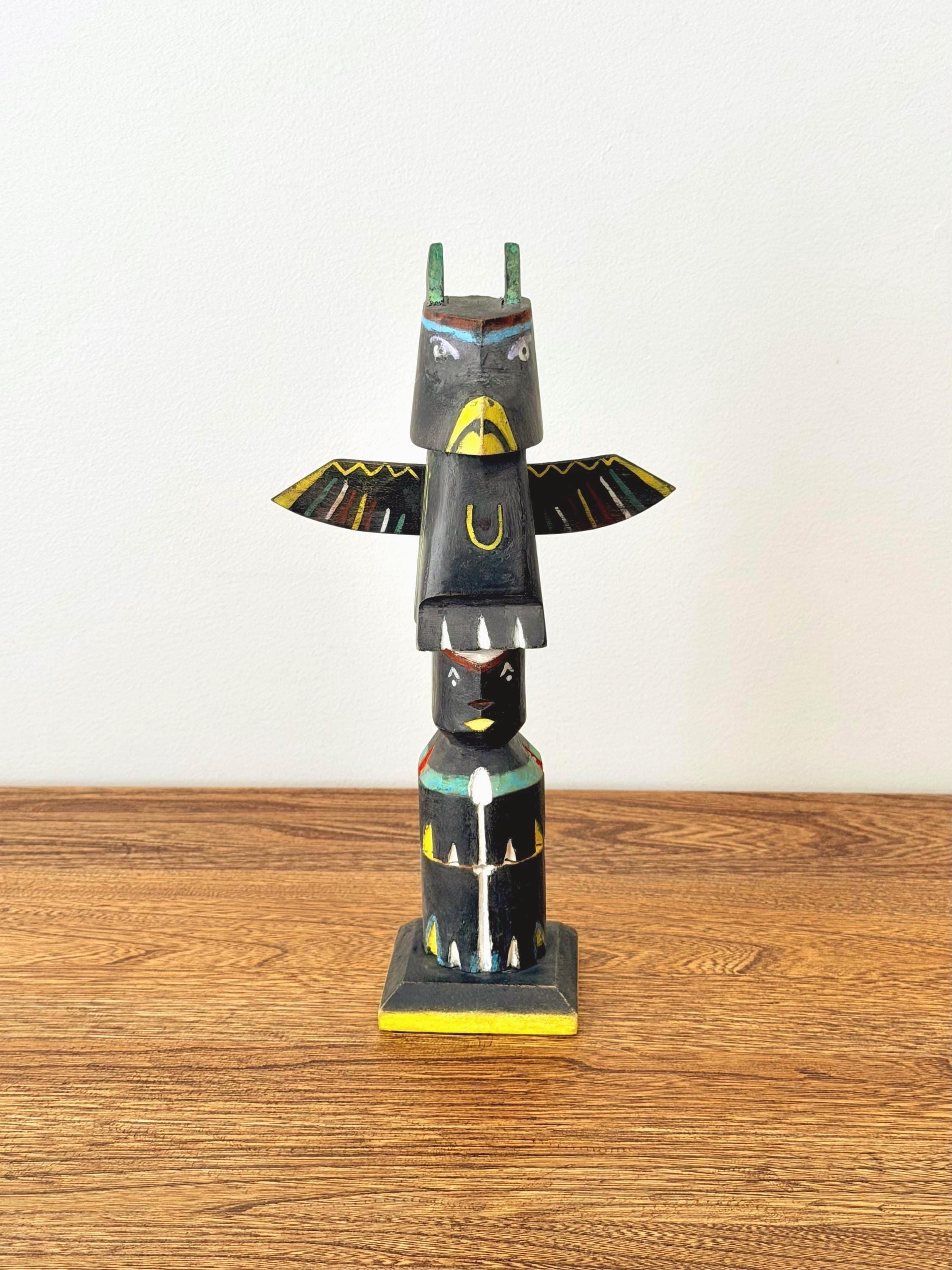 Totem pole souvenir - Etsy 日本