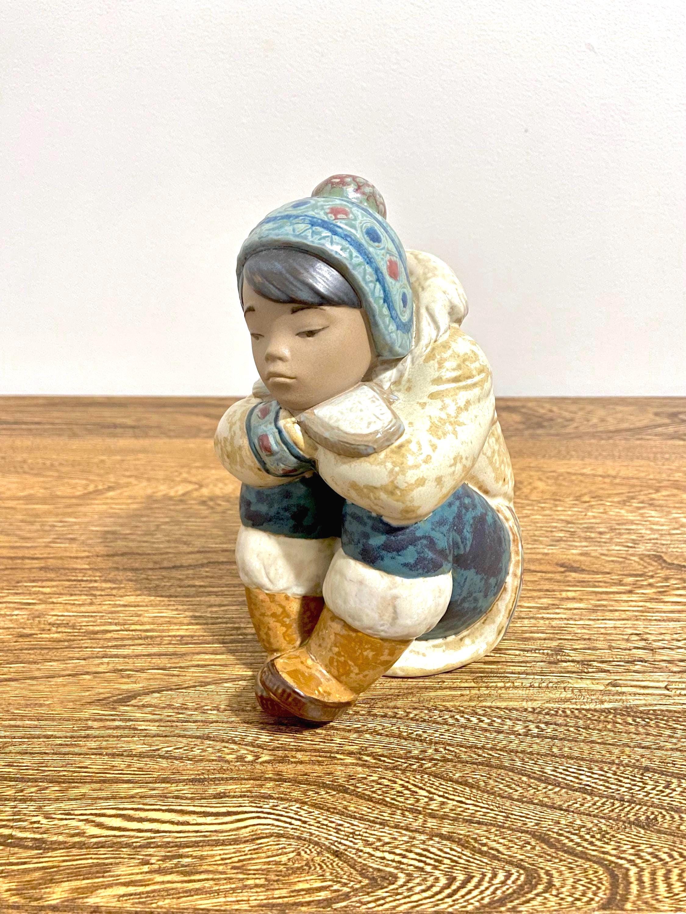 Vintage Lladro Pensive Eskimo Boy #2159 Matte Figurine, Inuit