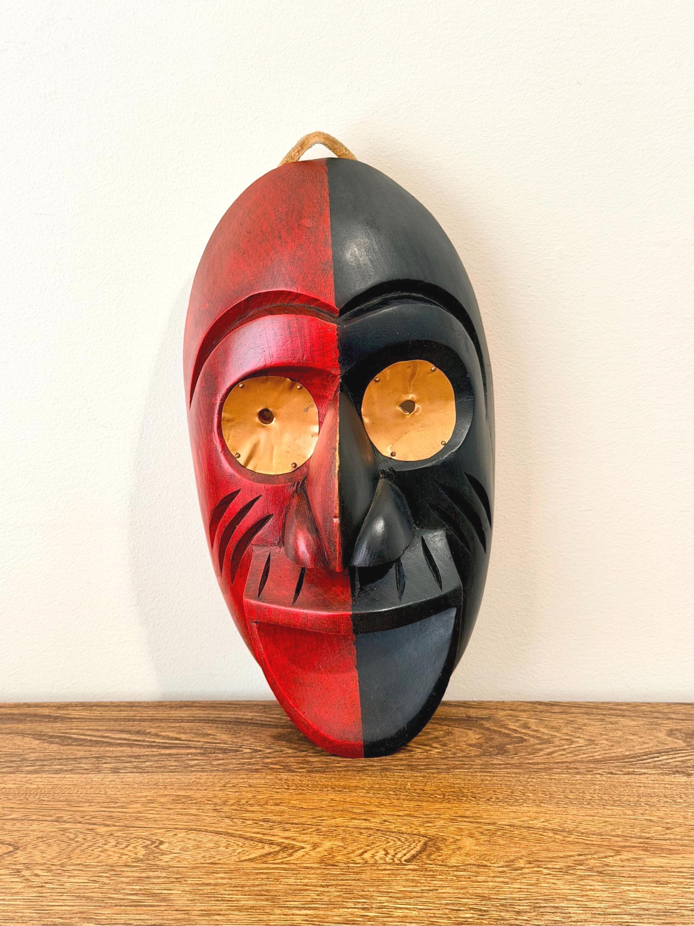 彫刻木製マスク 黒赤装飾　アメリカンサモア式 Native american mask - Etsy 日本
