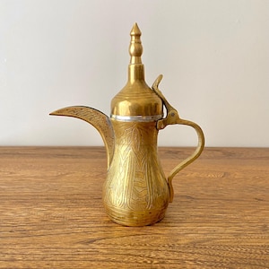 Vintage Brass Dallah Coffee Pot, 7.5" H, Hand-Etched Arabic Coffee Pot, Brass Collectible