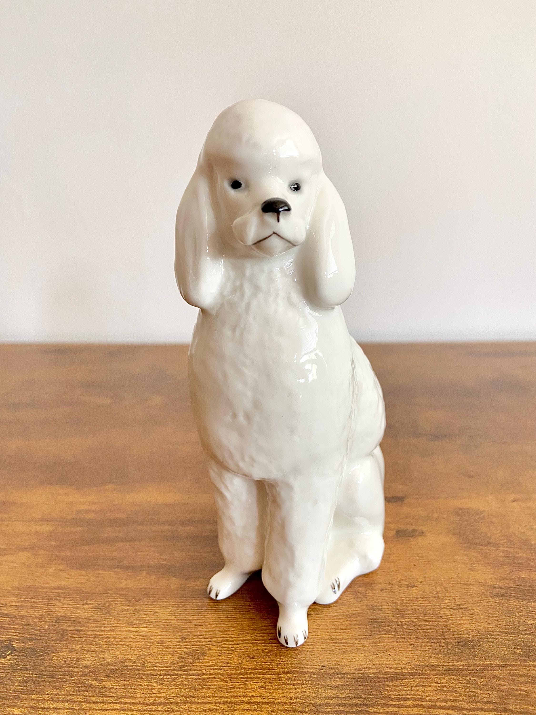 Lomonosov 陶器 犬 フィギュア 置物 Vintage USSR Lomonosov Sitting Poodle Porcelain Figurine, White