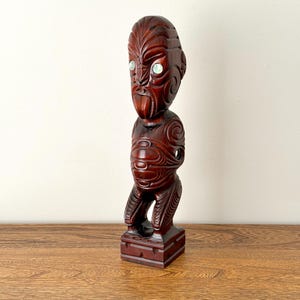 Rotorua hand carved - Etsy 日本