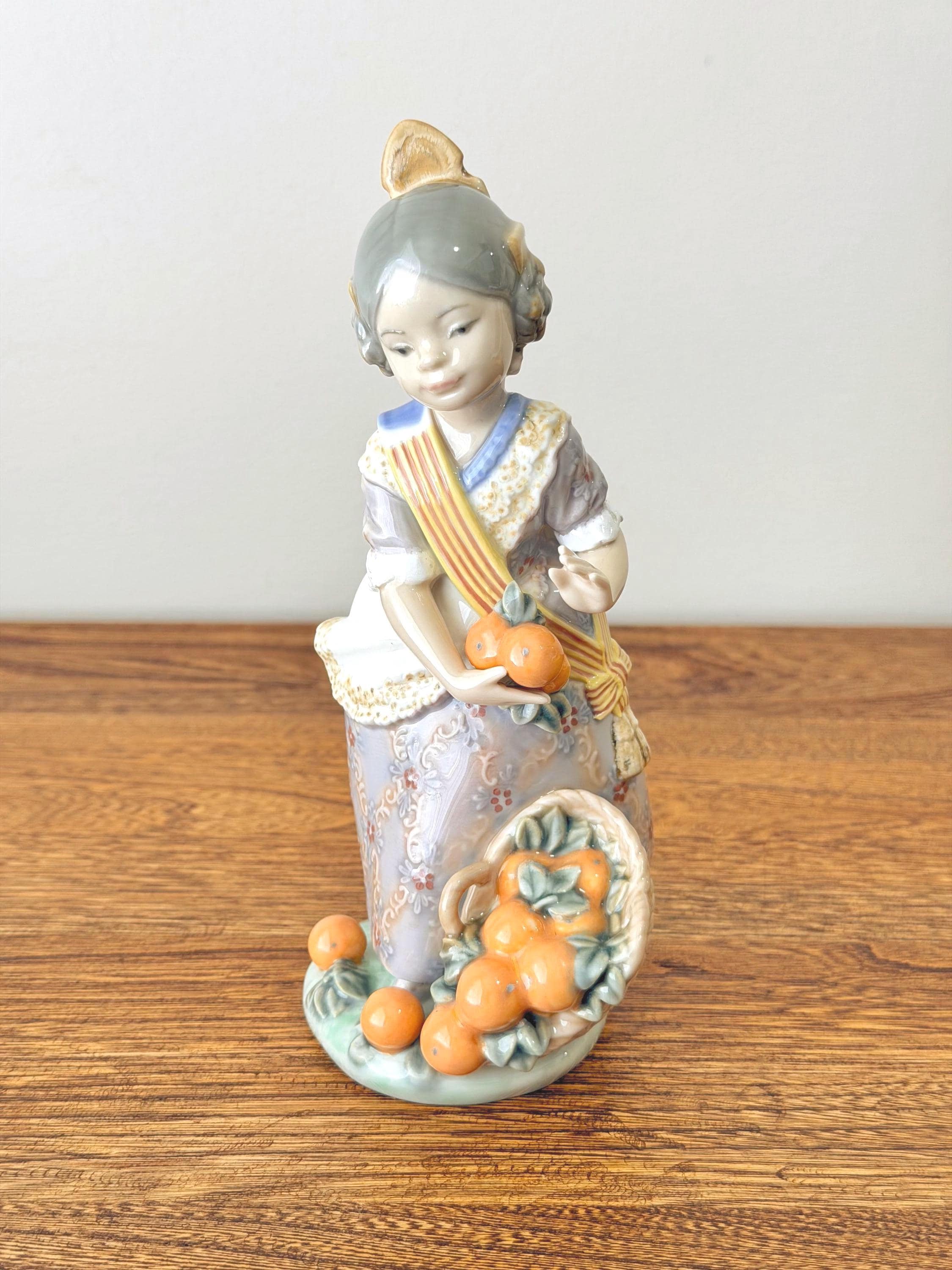 Lladro Valencia Girl With Oranges - Etsy
