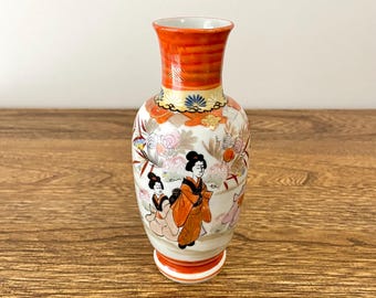 アンティーク九谷焼花瓶：明治時代 日本製磁器 赤絵鳥花文 1868年頃