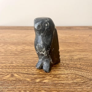 Vintage Inuit Soapstone Ptarmigan Sculpture, Hand-Carved Black Stone Bird, Signed with Numbers 77168, 1981, 3.5&quot; H