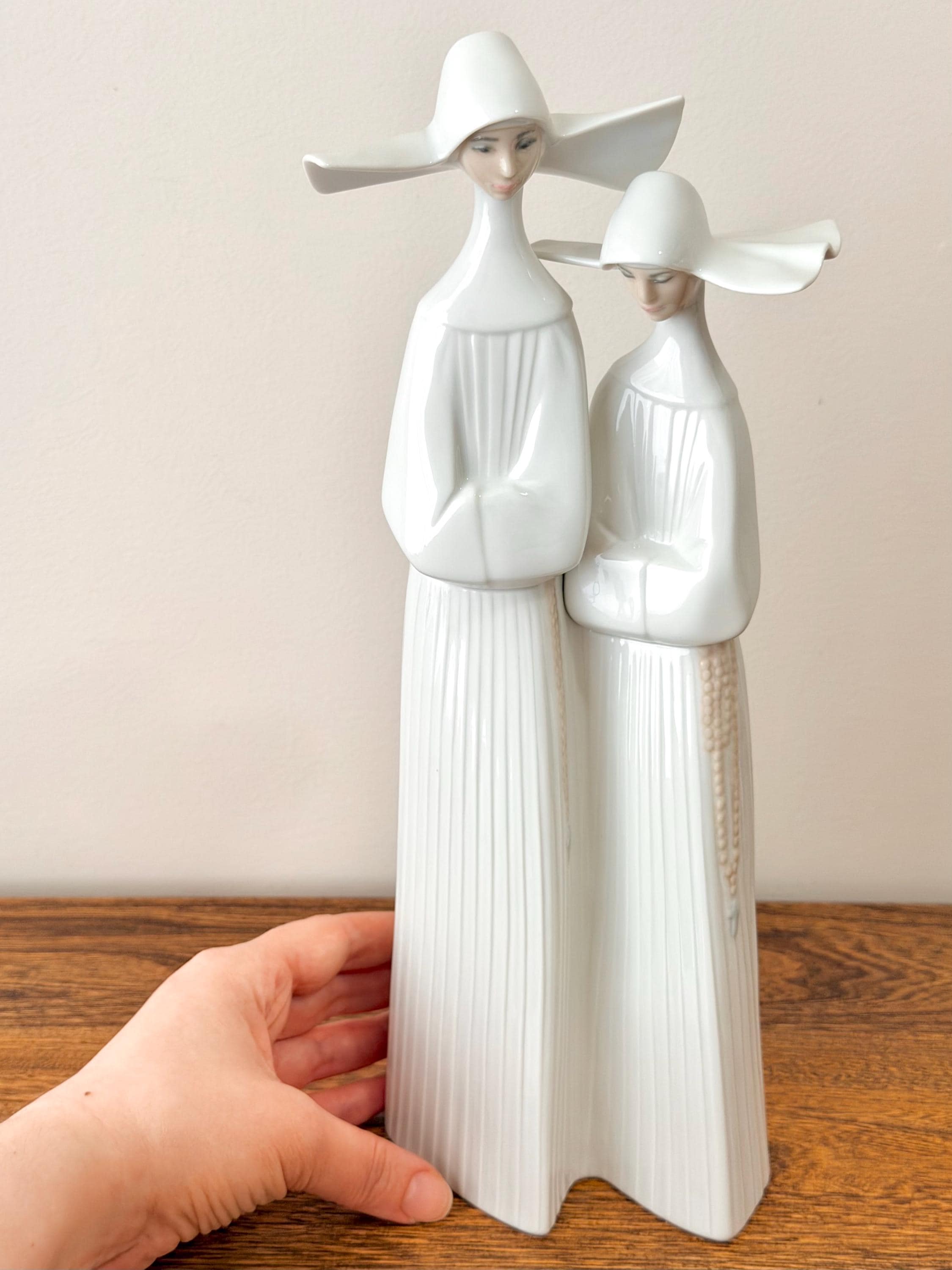 Large Vintage Lladro Two Nuns 4611 Porcelain Figurine, Retired