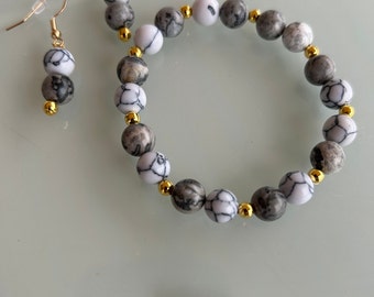 Conjunto de joyas con piedras preciosas