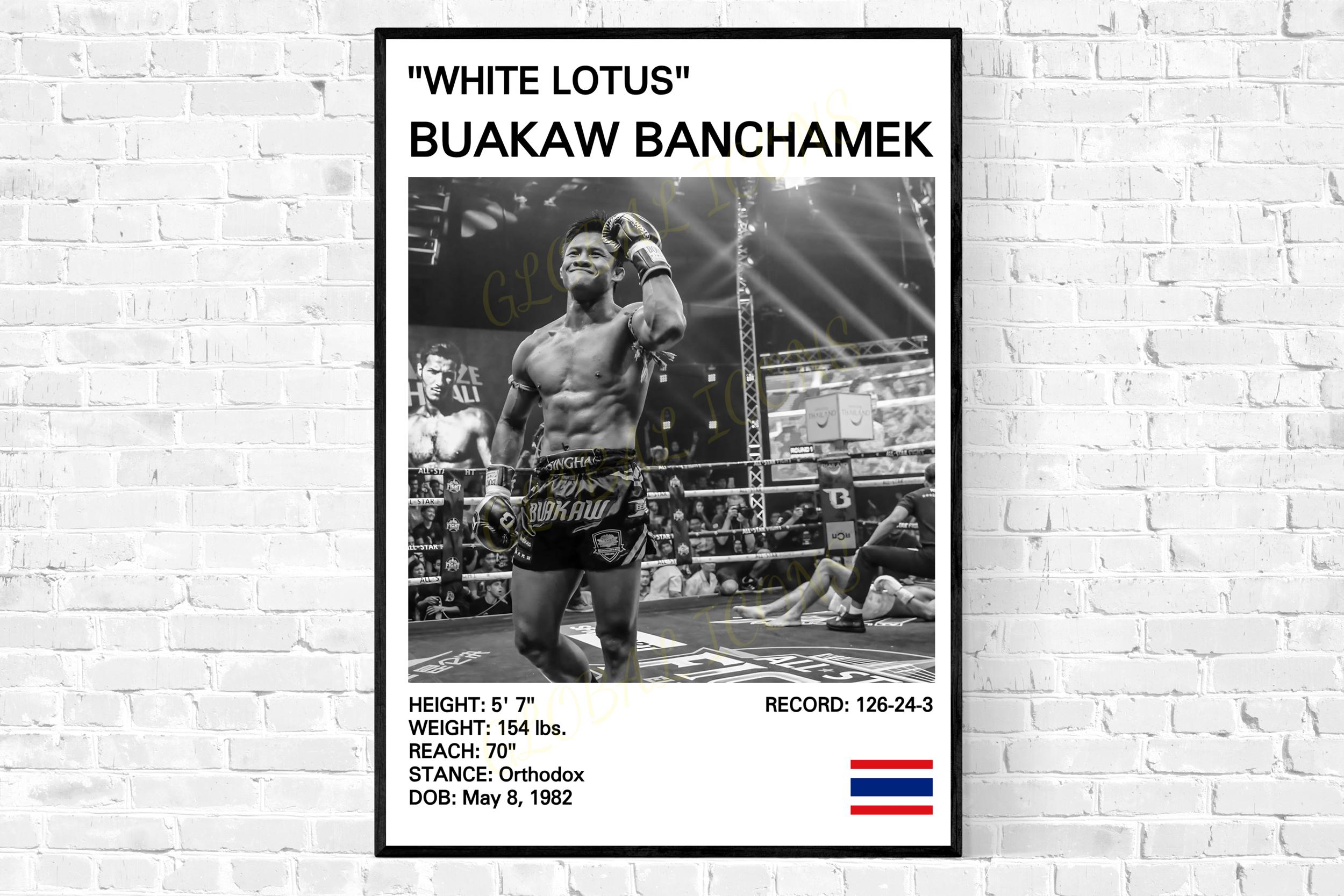 BANCHAMEK GYM フード付きウェアとボクシンググローブとサインT