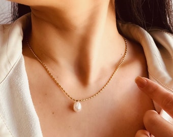 Freshwater Pearl Necklace: 18K Gold Stainless Steel Waterproof Chain