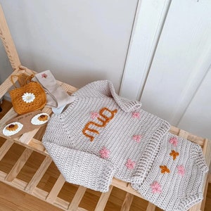 Personalized Newborn and toddler sweater and pants set, baby girl gift, baby boy gift, Pascalya boy, pascalya girl image 2