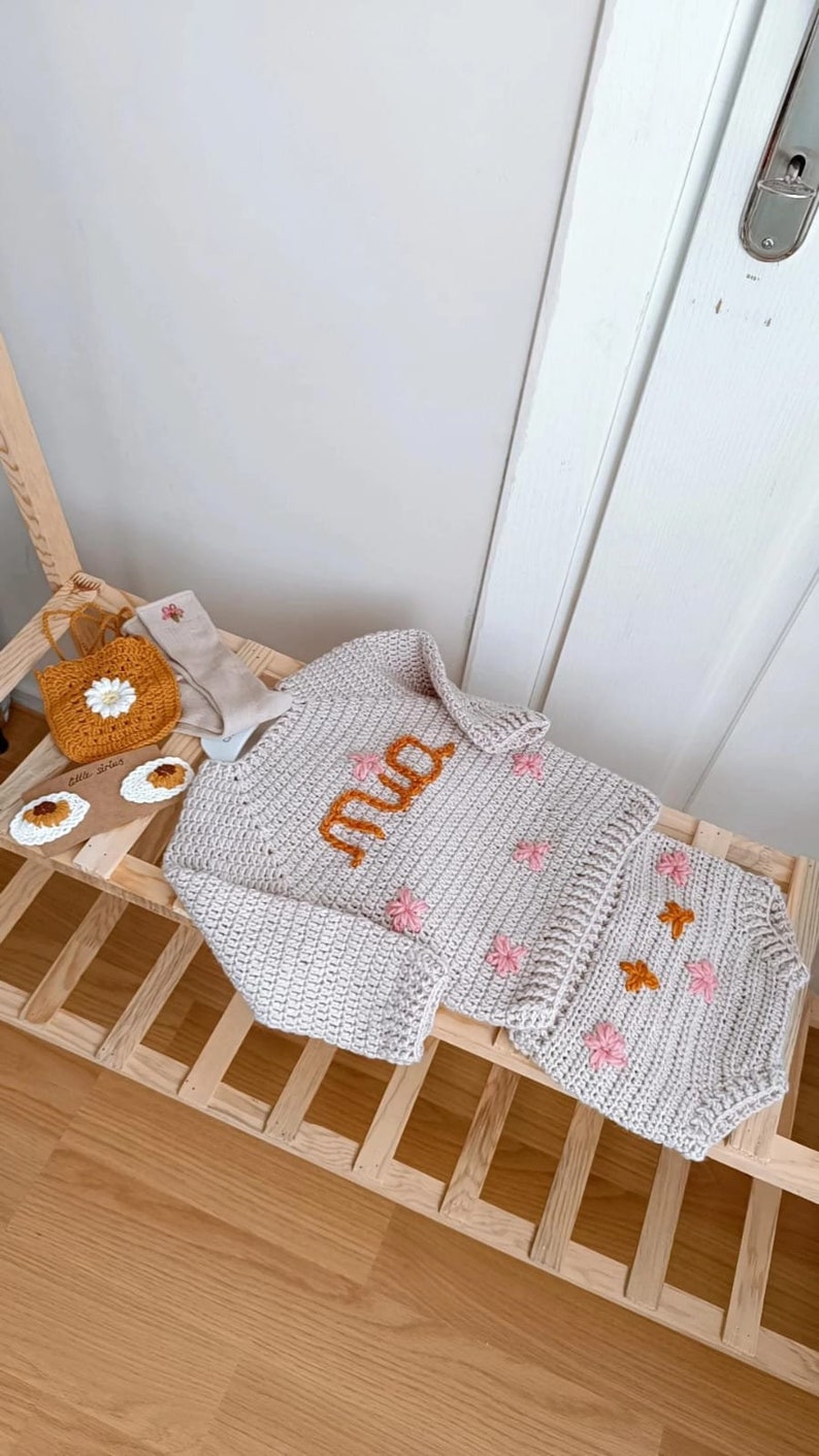 Personalized Newborn and toddler sweater and pants set, baby girl gift, baby boy gift, Pascalya boy, pascalya girl image 2