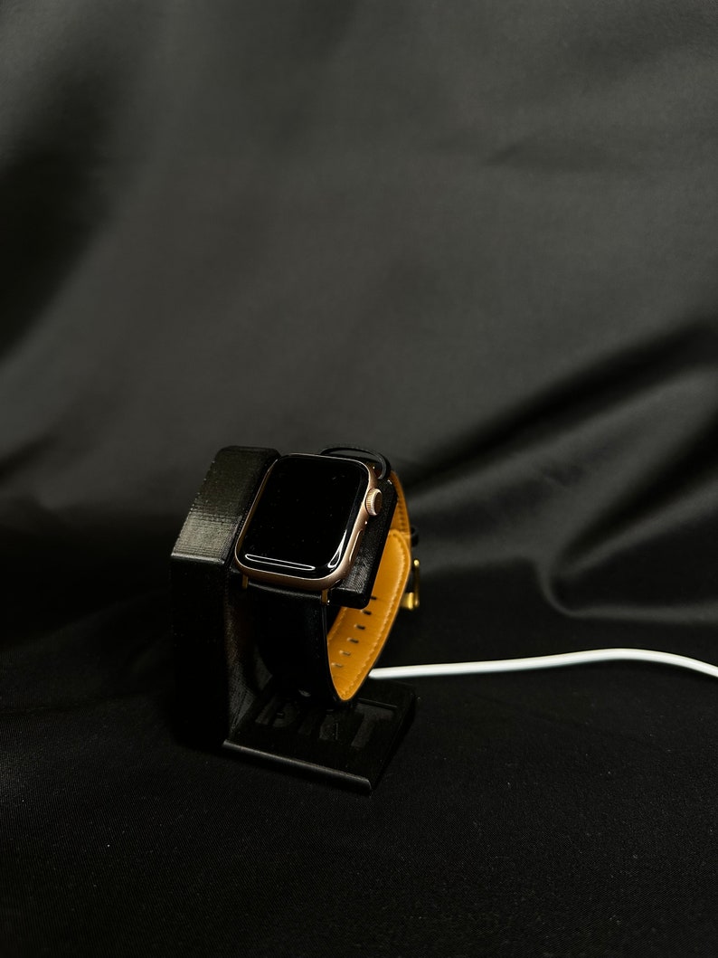 AppleWatch charger holder image 3