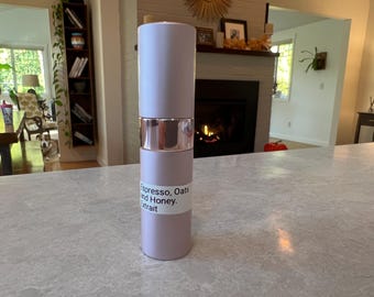 Espresso, Oats and Honey Fragrance.   Extrait concentration (over 20%).   A coffee lovers fragrance with some sweetness.  Well balanced.