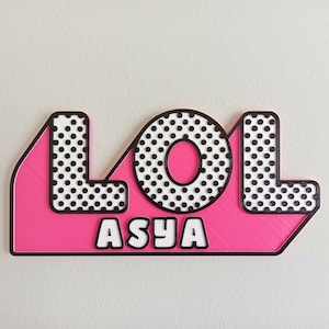 LOL Personalisiertes Namensschild | Cartoon Themed Türdekoration | Kinderzimmer Geburtstag Dekorationen | Kinderzimmer Dekor | Türschild