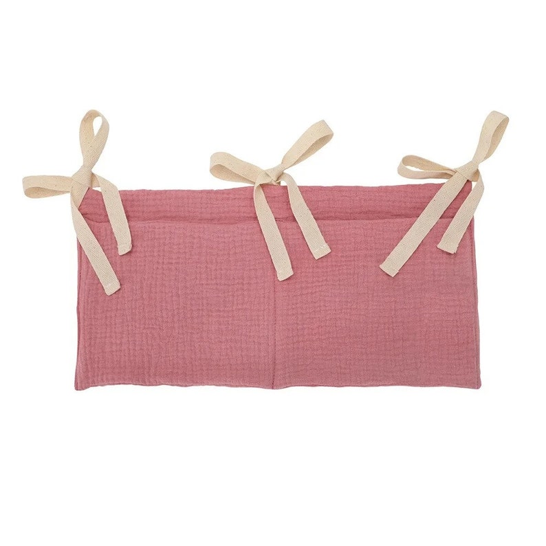 Organiseur / rangement de lit bébé personnalisé, Pochette de chevet en gaze de coton, Organiseur de couches, Rangement pour chambre de bébé Rose