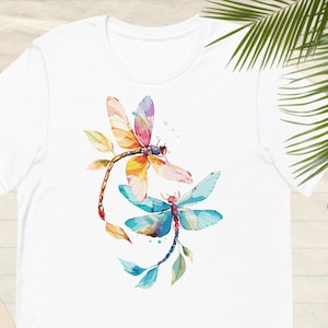 Buntes Libellen-T-Shirt Natur inspiriertes Hemd, Geschenk Libellenliebhaber, Insekten-T-Shirt, botanisches T-Shirt, niedliches Sommer-T-Shirt, Cottagecore T-Shirt