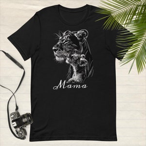 Custom Mama T-shirt Lion Mom With Her Cub Graphic Tee Cute Lion Tee Lioness Top Mom Life T-shirt Lion T-shirt Mother&#39;s Day Gift Animal Tee