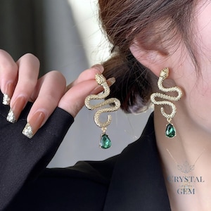 Green Emerald Snake Earrings, Snake Stud Earring, Snake Jewellery, Unique Snake Earrings, Serpent Jewellery, Serpentine Glass Earrings
