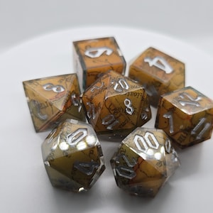 Europäisches Russland (1941) - 7 Stück Handgefertigtes Würfel Set aus einer echten Landkarte für Pathfinder, Call of Cthulhu, und Andere Table Top Rollenspiele