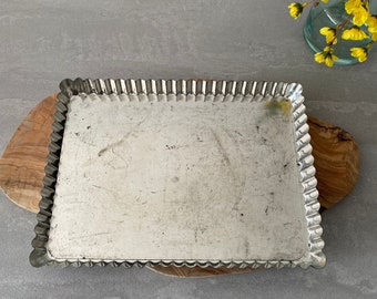 Vintage and Weathered Tart Pan - Food photography props/baking pan