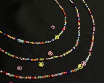 RAINBOW x HAPPY - bunte Perlenkette mit Smiley