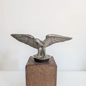 1920/1930s Eagle hood ornament radiator cap automobile mascot car bonnet